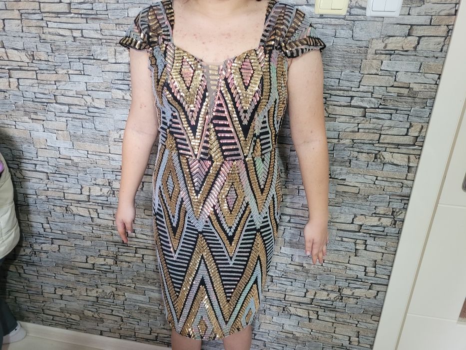 Официални рокли...