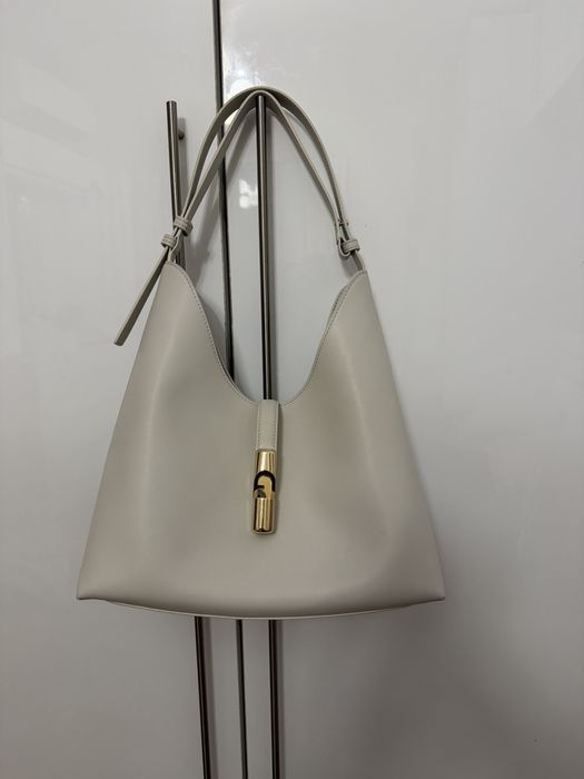 Furla 2025 модел