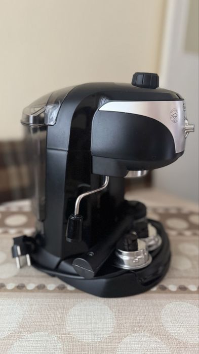 Кафемашина DeLonghi EC221.B