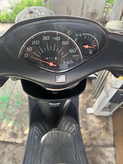 Продам мопед Honda Dio af 68