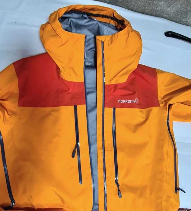 Jacheta Norrona Goretex Pro impermeabila marimea L
