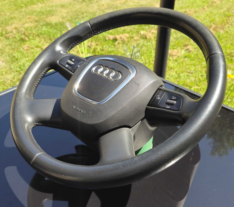 Оригинални мулти волани за Audi (различни видове), както и капак за въздушна възглавница (AIRBAG).