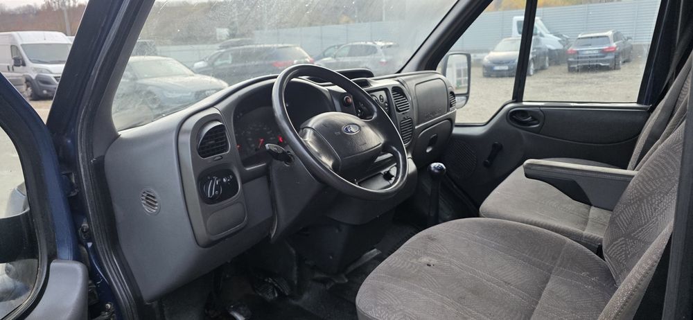 Ford transit 6 locuri 2.4 tdi 125 cp.N1.NU NU NU  E BASCULABILĂ.
