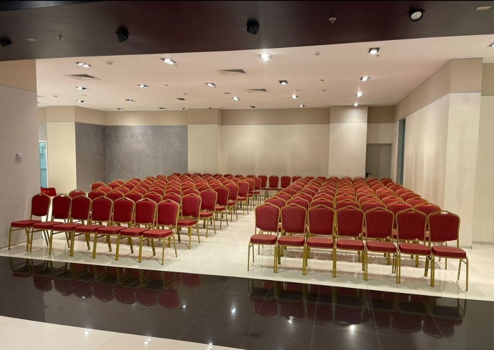 Аренда мебели, столы, стулья, стульев  диваны