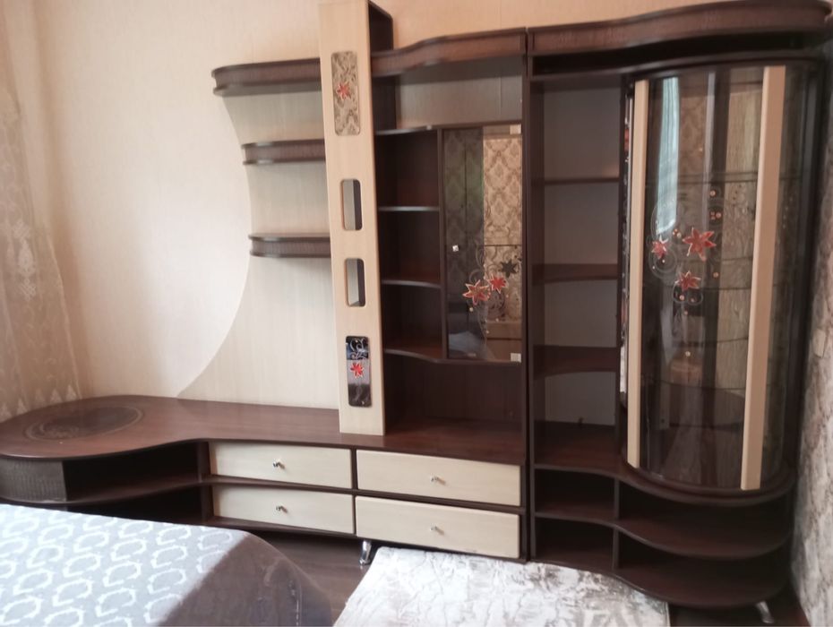 Продам стенку в гостиную