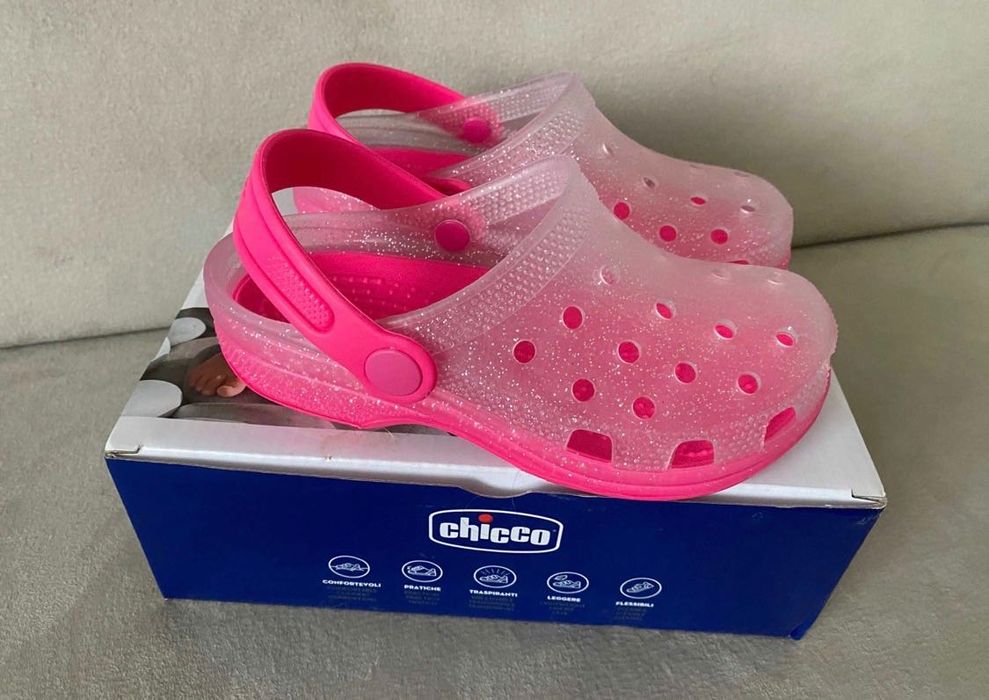 Нови детски сандали Chicco