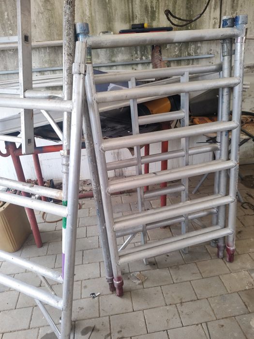 Schela de aluminiu mobila pentru interior