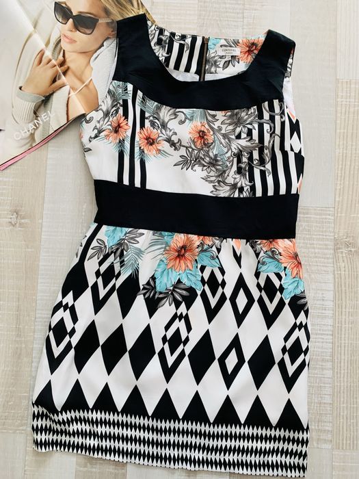 Красива лятна рокля Cortefiel размер M