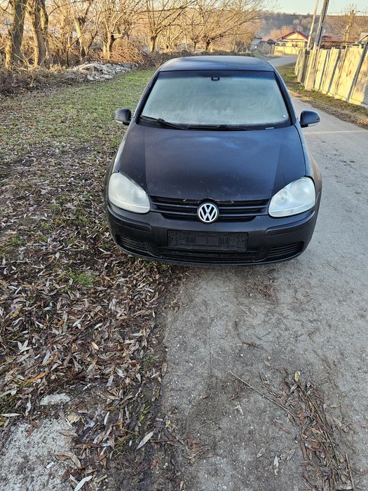 Dezmembrez vw golf 5 1.9 5 trepte