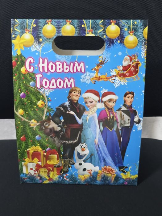 Новогодние подарочные коробки