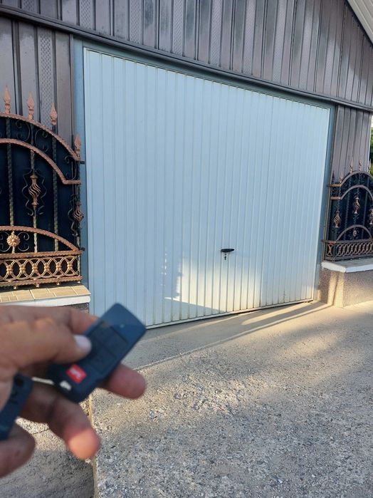 Usa de garaj automata Iasi