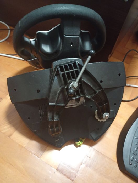 Volan cu pedale Thrustmaster Ferrari F430