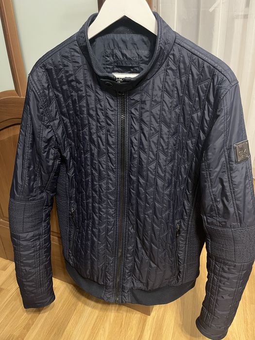 Jacheta Calvin Klein Primavara