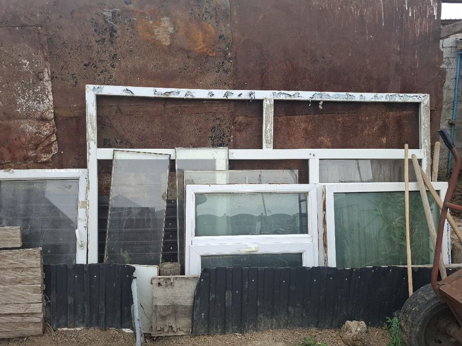 Продам б/у пластиковые окна, разные размеры