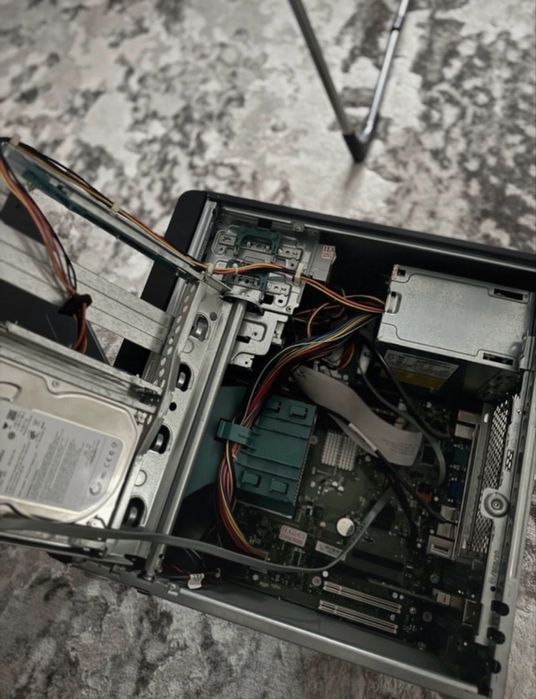 Unitate PC Esprimo P5730 E - STAR5