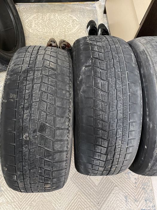 Продается покрышки Yokohama r 17