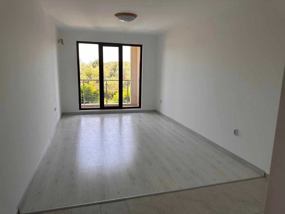 Продава се Едностаен апартамент в с. Шкорпиловци, Област Варна - 38 кв.м за 557 €/кв.м - Снимка #6