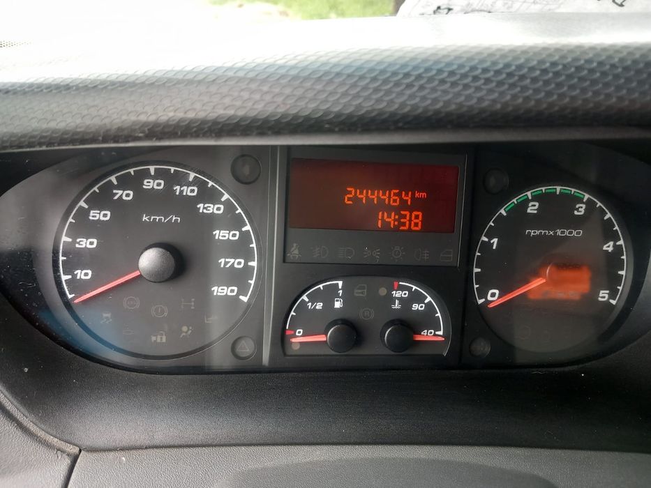 IVECO DAILY 35C13 autobasculabil