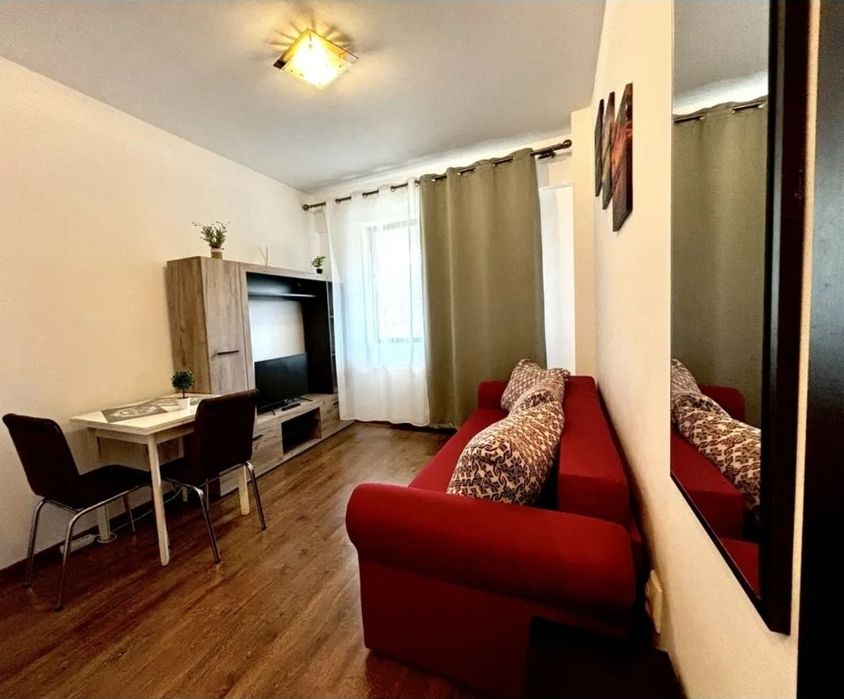 Inchiriez apartament in zona Palas