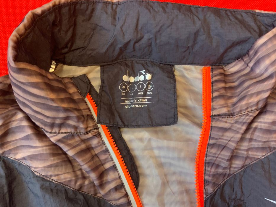 Diadora-оригинално  яке ветровка 52л