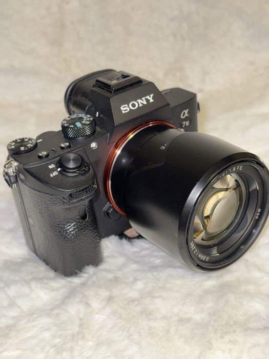 obiectiv samyang 75mm f/1.8 af (montură sony FE)