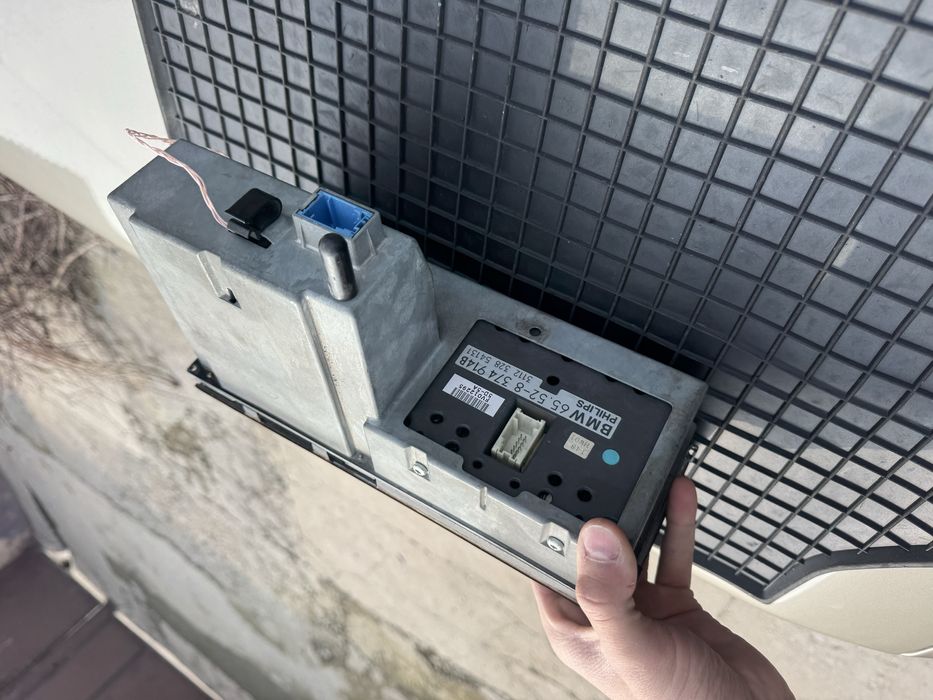 Магнитола на бмв каплю