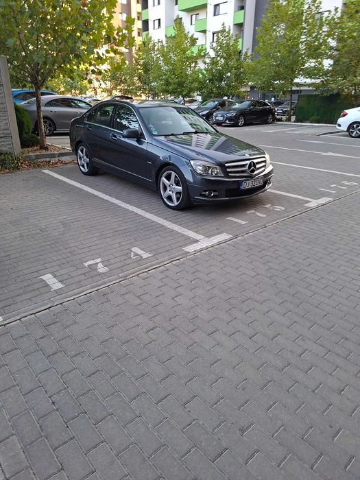Mercedes-Benz 200