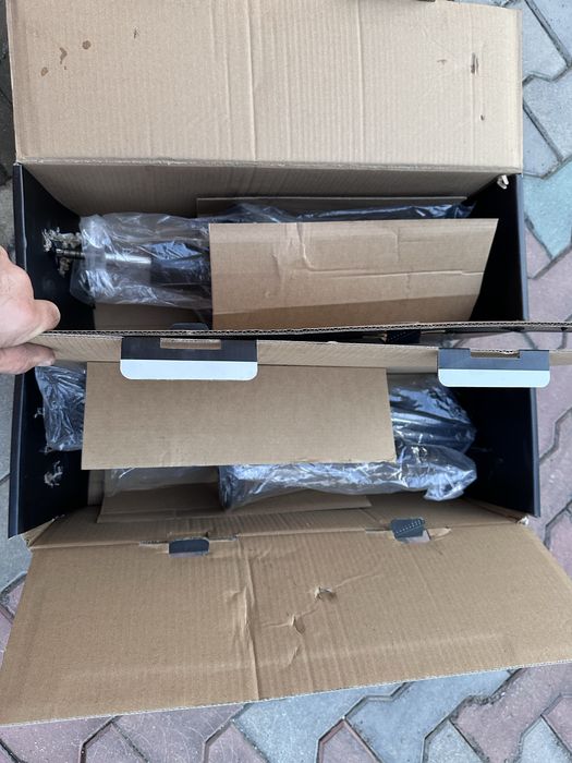 Продам амортизаторы от  kia Rio X Line