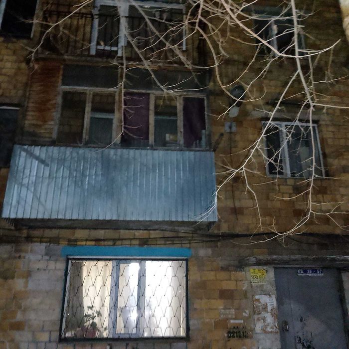 Продам 1 комн на 12мкр