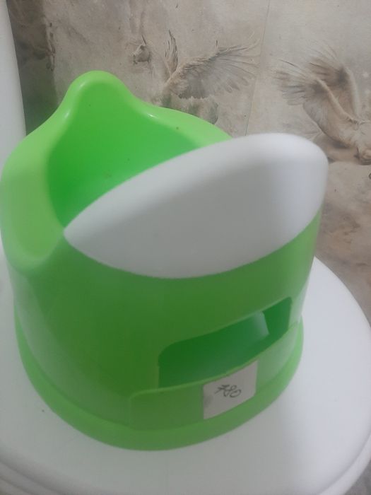 Продам детский горшок