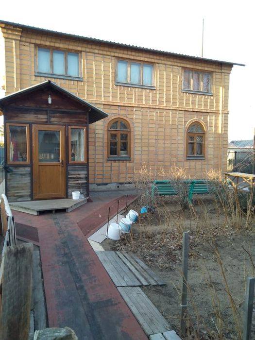 Продам двухэтажный дом