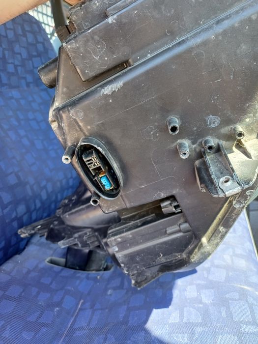 Ляв фар за Opel Insigniq