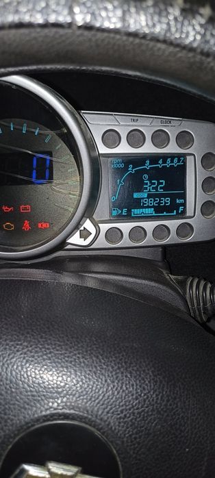 Нархи 4800 $ келишамиз 95.   034.   69 . 90