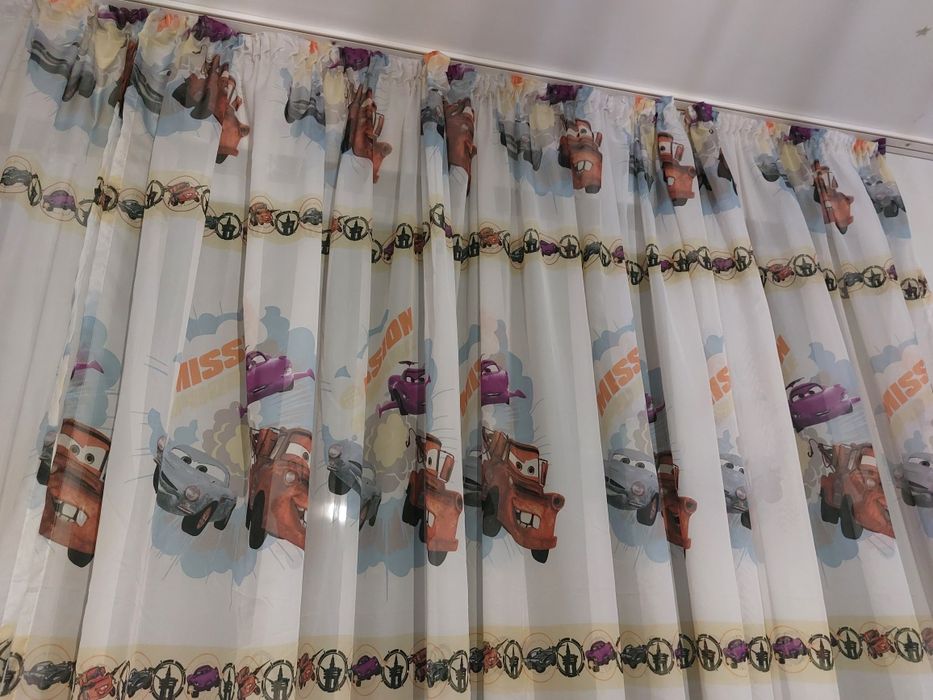 Детски пердета за вратопрозорец  Макуин