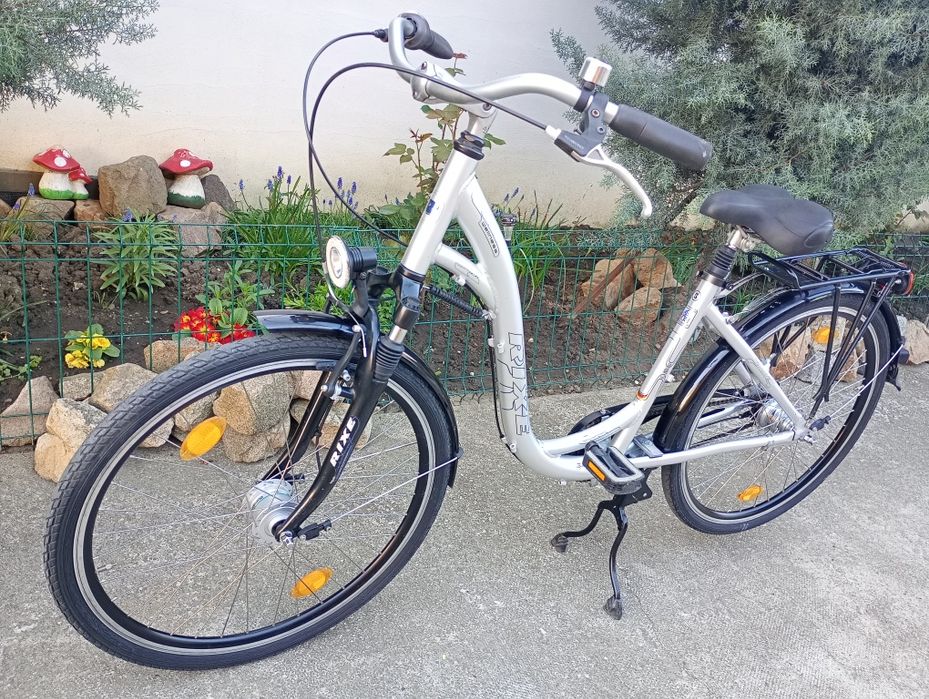 Vand bicicletă damă RIXIE,roți 26,cu 7 vit butuc Nexus !