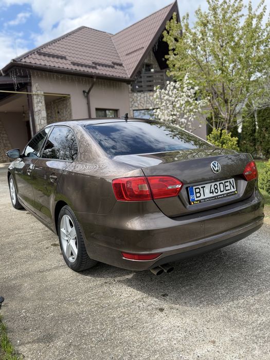 VOLKSWAGEN Jetta 2013 — imagine 4