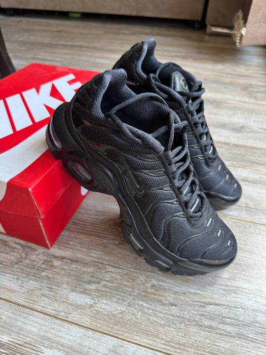 Чисто нови дамски маратонки Nike Air Max Plus  38 р-р
