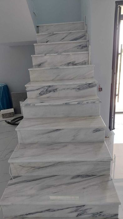 Scari din marmura si granit