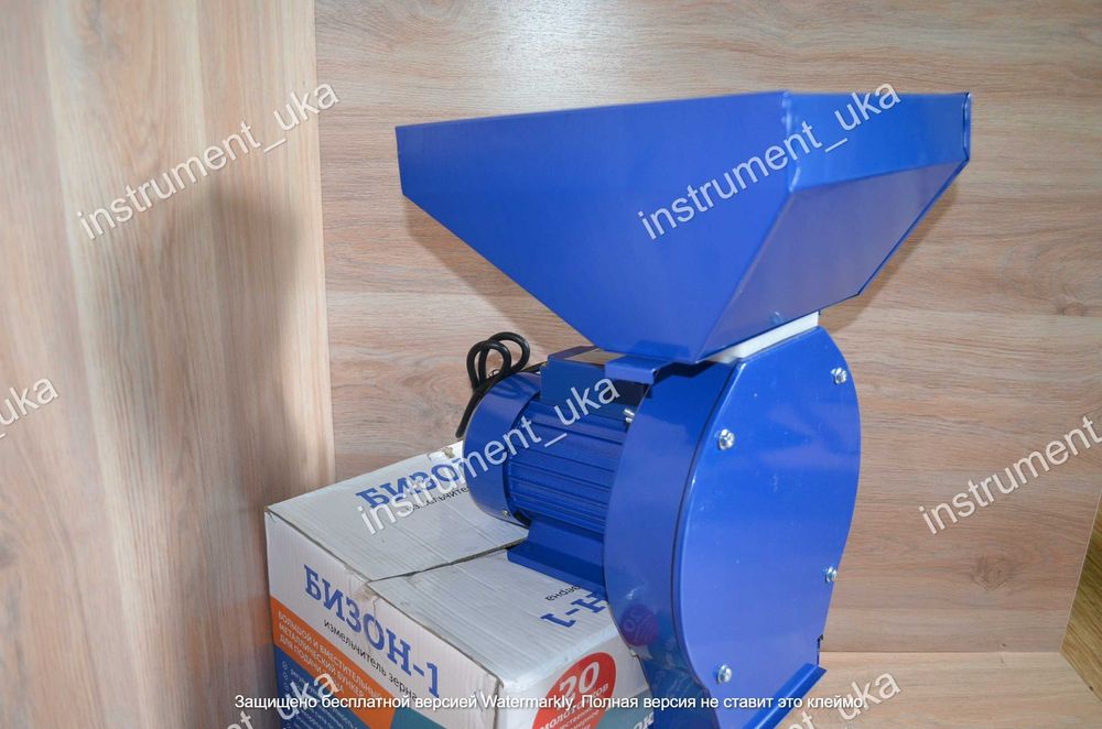 Зернодробилка Бизон