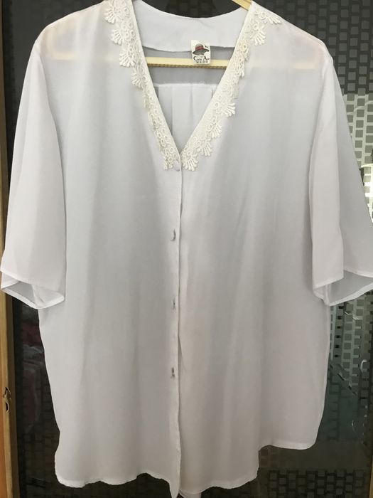 Bluze dama deosebite.