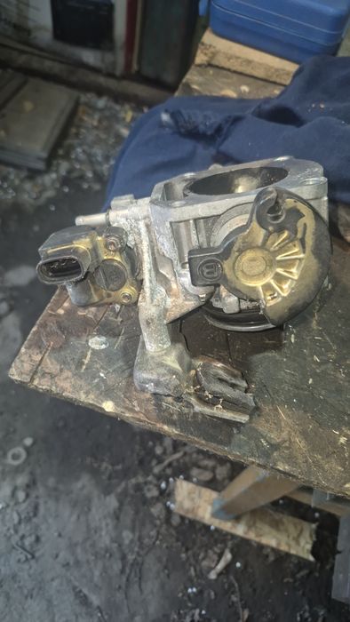 Дросельная заслонка 1G FE