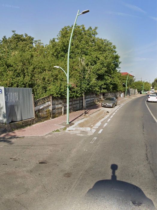 Teren stradal cu utilitati glina   plus constructie cu placa