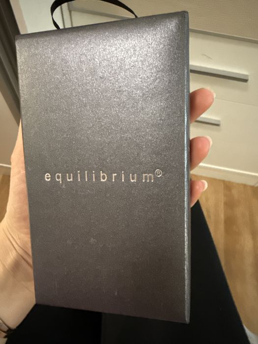 Бижу от Дубай  - синджирче с висула “Ангелски криле”.