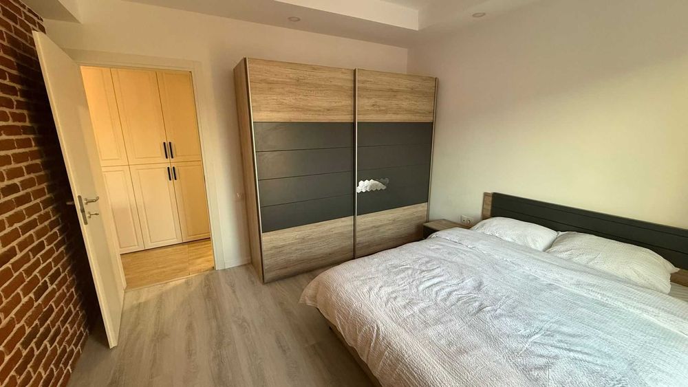 Inchiriere apartament 2 camere complex Cosmopolis