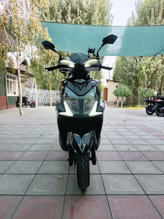 Benzinli skuter srochna sotiladi!!!