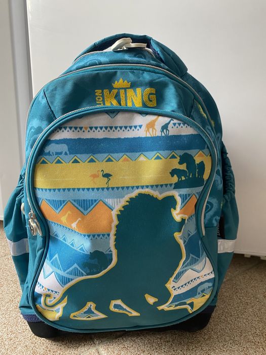 Раница с твърдо дъно