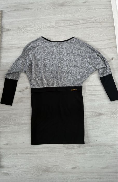 Рокля размер S черно и сиво