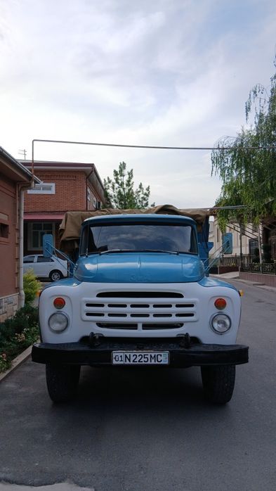 Zil MMZ 4502 rangi ko'k ishlap chiqarilgan yili 1988 Yuk ozi ag'daruv