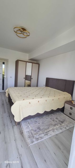 Inchiriez apartament 2 camere  in bloc nou, zona centrala