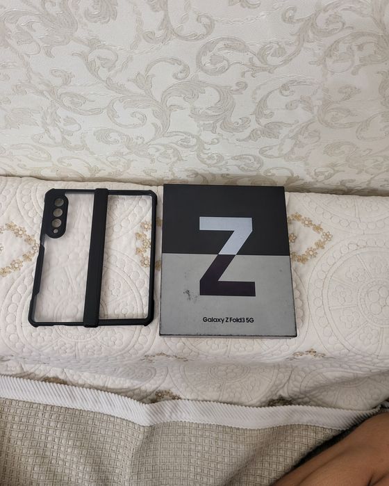 Samsung fold 3 256/12